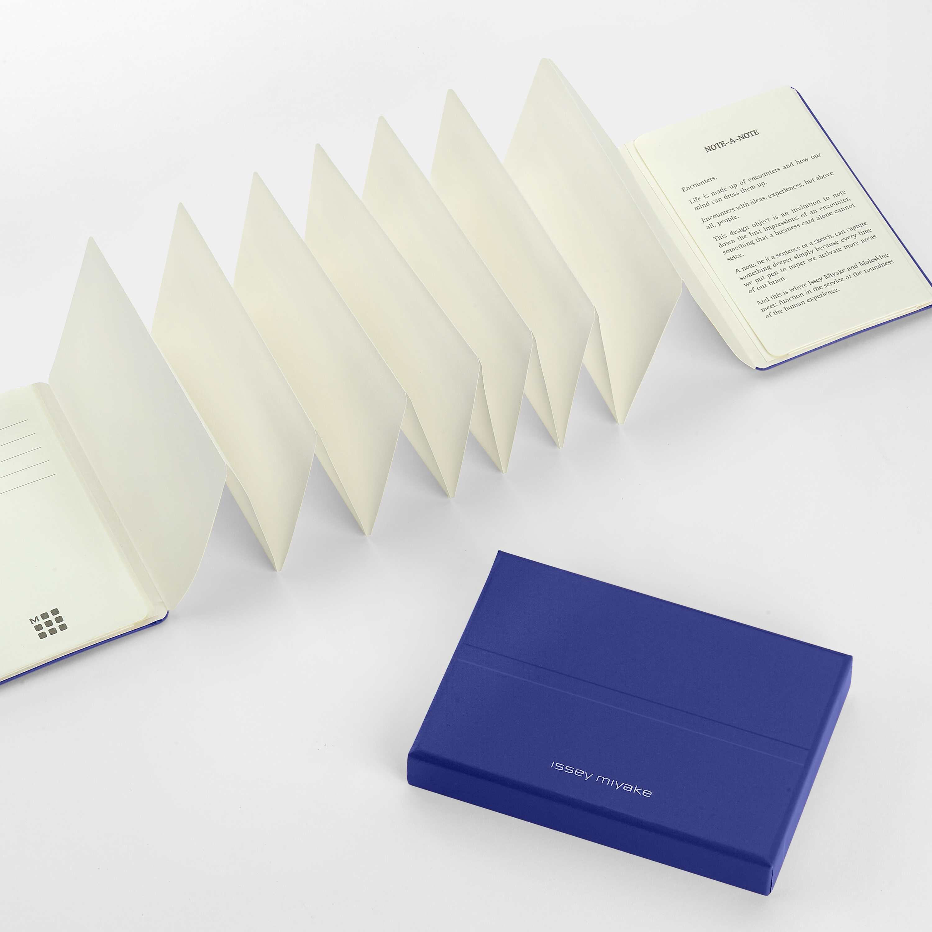 【国内未販売】MOLESKINE \"THE DARK KNIGHT\" 2017 Notebooks with Cover, Color and Size Alternatives
